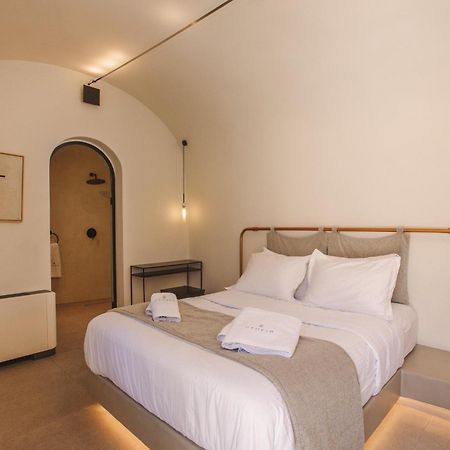 Utopia Villas Santorini カルテラドス エクステリア 写真